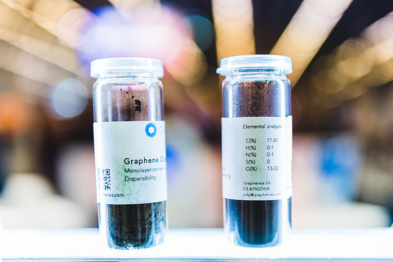 The paper gives a comprehensive overview of all aspects of graphene health and environmental impact, focussing on the potential interactions of graphene-based materials. (alexandracsuport.com / Graphene Flagship)