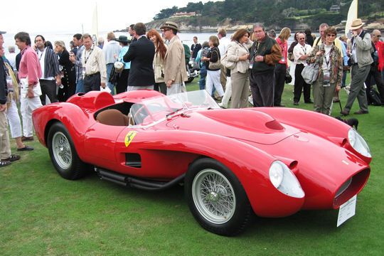 Die teuersten Oldtimer des Jahres 2011: Platz eins geht an den Ferrari 250 Testa Rossa von 1957, der für umgerechnet rund 13,2 Millionen Euro unter den Hammer kam ... (Gooding & Company)