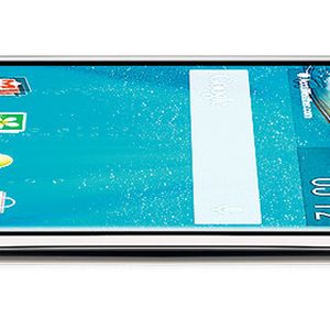 Die schmale Leiste suggeriert ein gebogenes Display.