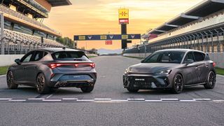 Cupra spannt die Pferde an: Den Cupra Leon gibt es jetzt mit ordentlich Motor-Power. (Bild: sessantuno.com)