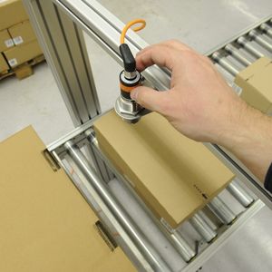 Ein Einstellring mit Skala ermöglicht das leichte und sichere Einstellen des Schaltabstands beim Typ OID.