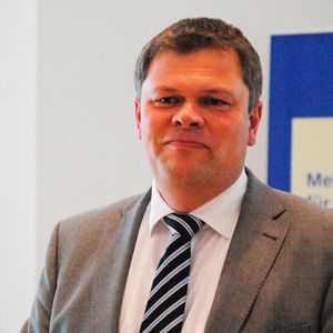 (Baeuchle / »kfz-betrieb«)