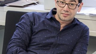 Für eine Alternativmethode zu Tierversuchen erhielt er kürzlich den Ursula M. Händel-Tierschutzpreis der Deutschen Forschungsgemeinschaft (DFG): Dr. Hamid Noori Leiter der unabhängigen Forschungsgruppe „Neuronal Convergence“, am Tübinger MPI für biologische Kybernetik. (MPI für biologische Kybernetik)