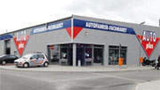 Auto-Plus ist das Fachmarktkonzept 
der Carat-Unternehmensgruppe. 
Die Betreiber bieten Servicearbeiten, 
Ersatzteile und Zubehörartikel für alle Fabrikate an.  (Foto: Carat)