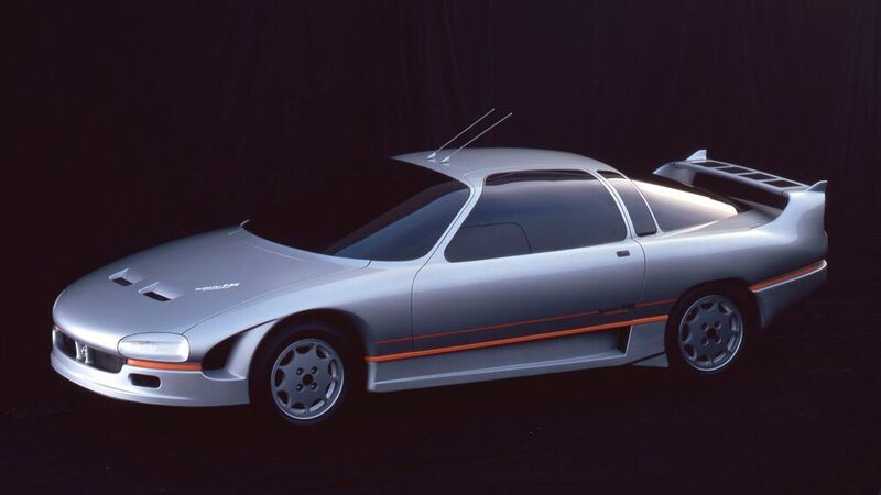 1985 stellte Subaru das Konzeptfahrzeug F-9X vor. Hervorstechendstes Merkmal waren die beiden nach oben öffnenden Flügeltüren. In die Verkaufsräume kam das Modell nie. (Subaru)