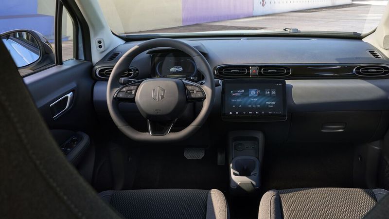 Zwei Displays - mehr braucht es nicht, um ein modernes Cockpit zu realisieren.  (Bild: Leapmotor)