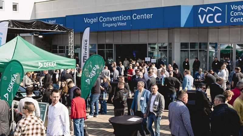 Die Aussteller und Aktionen der Außenfläche wurden an den beiden WKST-Tagen in insgesamt sechs Außenschalten vorgestellt und begleitet. (Bild: Stefan Bausewein)