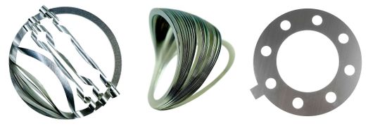 (Drei Varianten: Die randverschweißten oder laminierten Passscheiben der Typen Lamivario (li.) und Laminum (mi.) von Martin lassen sich bis auf 5,0 Mikrometer genau abziehen. Massive Folien und Passbleche gibt es unter der Bezeichnung Lamisol (re.). (Bild: Georg Martin GmbH))