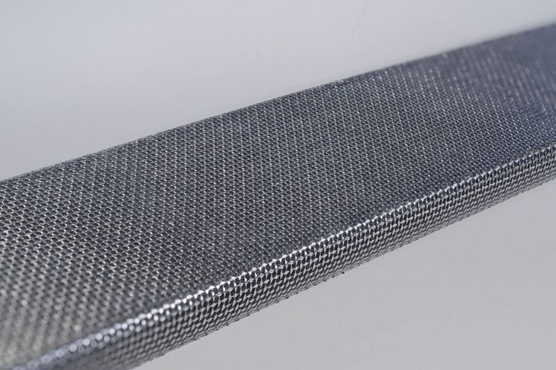 Standardbeschichtungen sind aus Aluminium, Kupfer, Chrom, Titan und Gold.  (Bild: Sefar)