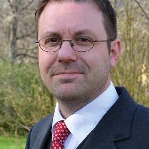 „Es ist nicht per se so, dass ältere Personen andere Hemmschwellen bei Medical Apps hätten als Jugendliche“, sagt Helmut Ritschl, Leiter des Studiengangs Digital Healthcare an der FH St. Pölten.