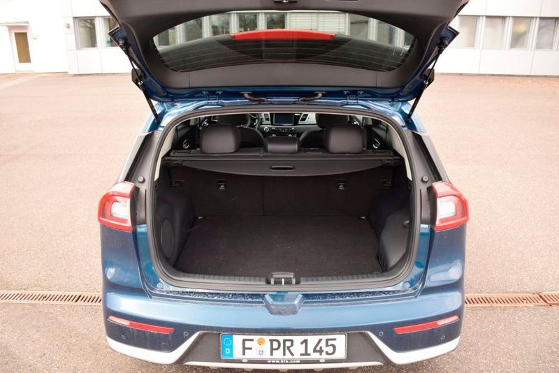 ... 373 Liter großer Kofferraum. Das ist nicht üppig, reicht aber aus. (Rosenow / »kfz-betrieb«)