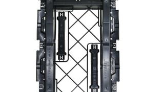 Auf der Modulpalette Fixflat werden Solarmodule über eine Klemmvorrichtung befestigt.  (Bild: Georg Utz)