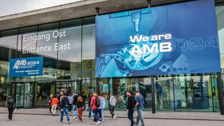 Die Besucher strömten am 10. September 2024, um den Start der 21. AMB nicht zu verpassen. (Bild: Landesmesse Stuttgart)