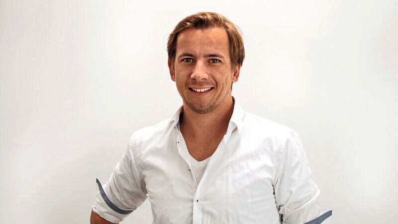 Sandro Günther, CEO Werbeboten, sagt: „TikTok, LinkedIn und Tracking sind die Top-Themen in 2023“.   Das Statement finden Sie hier in unserem ausführlichen Trenddossier 2023: Hier geht’s zum Trenddossier 2023.   (Bild: Sandro Günther)