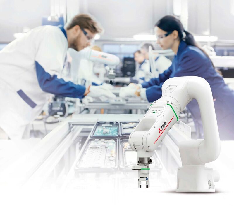 Kollaborative Roboter können den Werker am Montagearbeitsplatz entlasten, in dem sie ihm Material zuführen, bei einzelnen Montageschritten Teile halten oder die Ablage der fertigen Bauteile übernehmen
