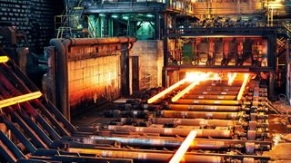 Laut Wirtschaftsvereinigung Stahl ist die Rohstahlproduktion in Deutschland im Februar 2021 um 10,4 % gegenüber dem Vorjahresmonat gesunken. (©industrieblick - stock.adobe.com)