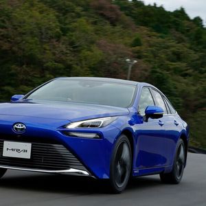 Toyota legt den Mirai auf.