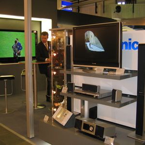 Panasonic zeigte auf der Herbstmesse unter anderem große Flachbildschirme.
