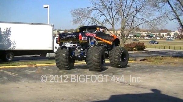 Der Bigfoot 20: der weltweit erste Monstertruck mit Elektroantrieb macht mit über 260 kW und 1100 Nm Autos umweltschonend platt (Bild: Bigfoot 4x4 Inc.)