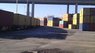 BSH Bosch und Siemens Hausgeräte steigt in der Vertriebs- und Produktionslogistik für Gütertransporte von der Straße auf die Schiene um.  (Bild: BSH)