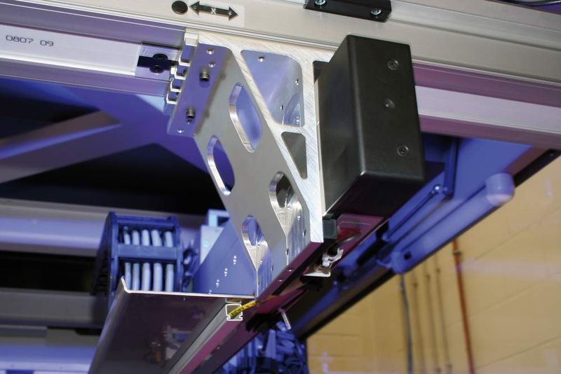 Bild 2: Formschlüssige Verbindungen sollen für eine hohe Genauigkeit des Handlingsystems ohne Justagearbeiten sorgen. (Archiv: Vogel Business Media)