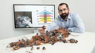 Simon Züst beschäftigt sich an der Hochschule Luzern mit dem Gesamtsystem des Metallrecyclings. (Bild:  HSLU)