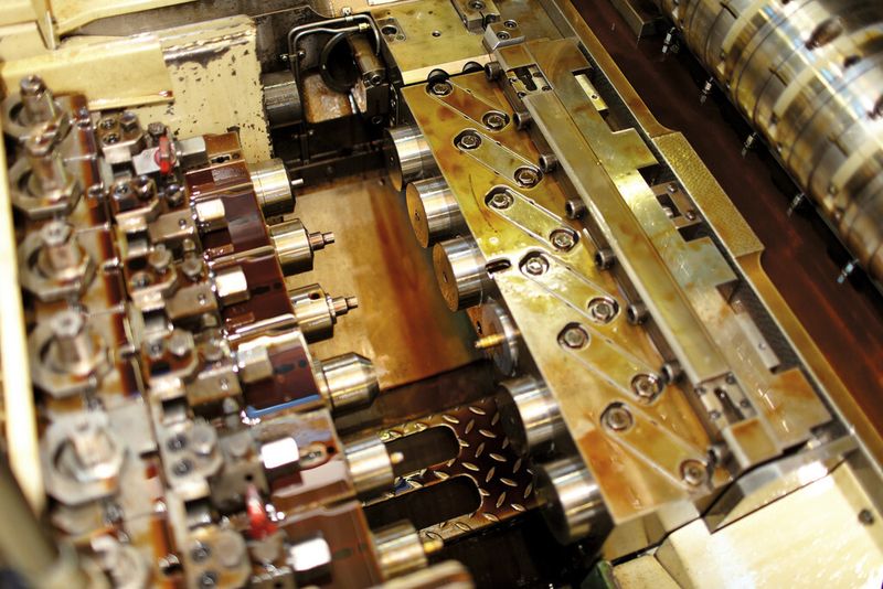 Bild 1: Präzisionsbauteile werden mit sechs Umformstufen und durch einen klar definierten Prozessablauf spanlos hergestellt. (Bild: Arnold Umformtechnik)