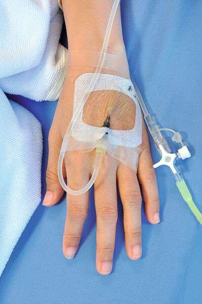 Kanülen: Sie gehen dem Patienten förmlich „unter die Haut“. Das verwendete Material muss deshalb biokompatibel sein. (Bild: Actega DS)