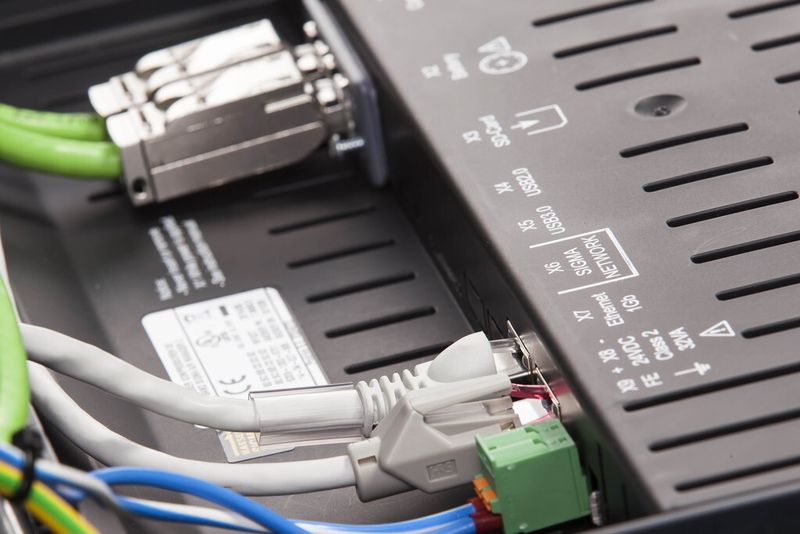Das leistungsfähige Netzwerk Sigma Network ermöglicht laut Hersteller eine optimale Überwachung und Steuerung der Druckluftstation. (Bild: Kaeser Kompressoren)
