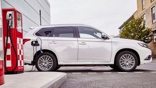 Mitsubishi-Outlander-PHEV (Bild: Hersteller)