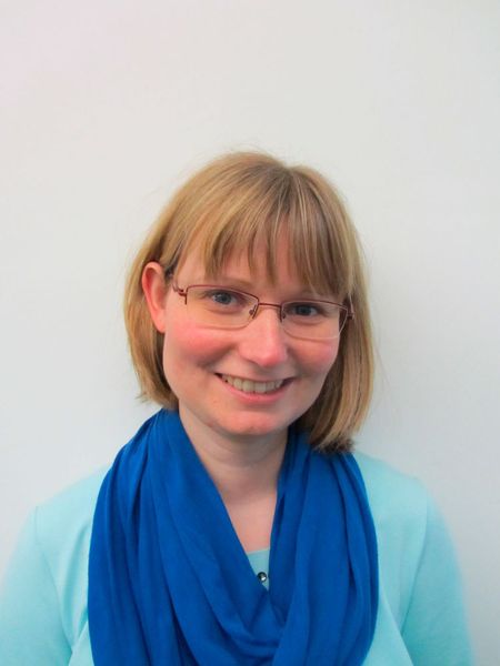 Natascha Gribkowski, Team Satzungen, Beiträge und Verträge im Geschäftsbereich Landschaft und Straßen der Stadt Willich (Bild: Detlev Spierling)