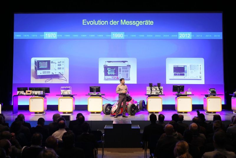 Am zweiten Kongresstages gewAm zweiten Kongresstages gewährt Rahman Jamal, Technical and Marketing Director Europe bei NI, in der R&D-Keynote Einblicke in die aktuelle Produktentwicklung. (National Instruments)