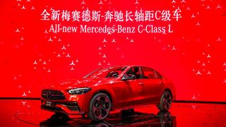 Die deutschen Autobauer präsentieren sich in Shanghai in SUV-Form und elektrisch. Doch die Konkurrenten rüsten ebenfalls auf. (Bild: Daimler)
