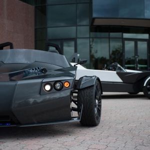 Der Torq Roadster: das elektrisch angetriebene Trike mit 300 kW könnte in einem Batman-Film mitspielen