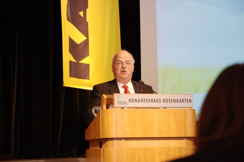 Thomas Kaeser, geschäftsführender Gesellschafter der Kaeser Kompressoren GmbH, Coburg, eröffnete den Energiepar-Kongress 2010. (Archiv: Vogel Business Media)