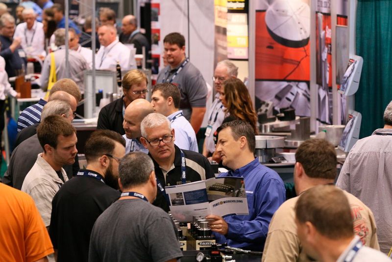 Interessenten aus der Fertigungsindustrie kommen alle zwei Jahre bei der IMTS in Chicago zusammen. (Bild: IMTS)
