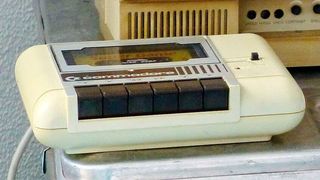 Der Datenzugriff auf Magnetbänder erfolgt – wie die Datenspeicherung – in sequenzieller Reihenfolge. (Bild: ETA+)