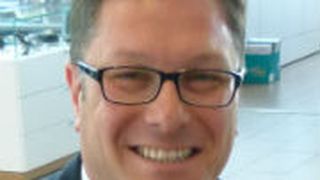 Pierino di Matteo, Geschäftsführer bei der ASAG, spricht über die regional orientierte Preisstrategie der Autohausgruppe. (Foto: Lulei)