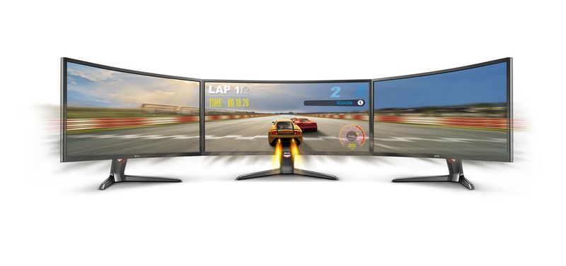 Mit seinem hohen Krümmungsgrad soll sich der 35-Zoll-Curved-Monitor XR3501 von Benq vor allem für Rennspiele sehr gut eignen - bevorzugt in 3er-Kombination. (Bild: Benq)