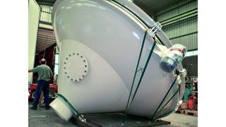 Abb. 1: Vor Kurzem hat die solids solutions group den größten jemals gebauten Vibrationsaustragsboden Extra-Vib geliefert. Er wird eingesetzt an einem Silo mit zwölf Metern Durchmesser. Bilder: system-technik (Archiv: Vogel Business Media)