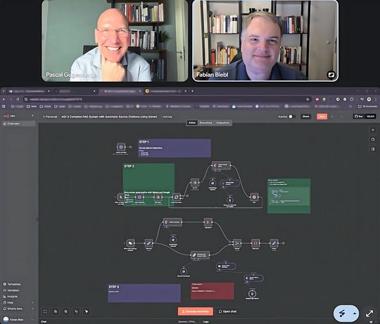 Seminar KI-Potenziale in der Produktentwicklung: Pascal Gugenberger und Fabian Biebl von Colenet zeigen, wie man Bauteilinformationen aus Dokumenten mit RAG durchsuchen kann.(Bild:  Colenet)