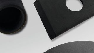 Handlingselemente, Abdeckungen, Spannmittel oder Halterungen – jedes beliebige Bauteil kann mit der Quadro-S überzogen werden. (Isotec)