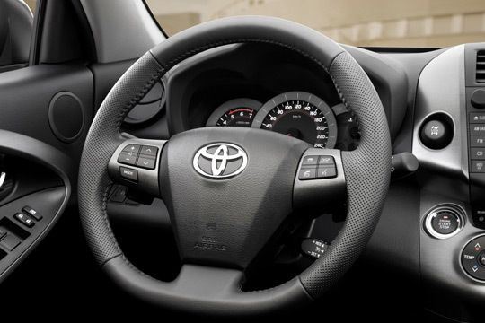 Der geliftete RAV 4 wird ab sofort ausgeliefert. (Archiv: Vogel Business Media)
