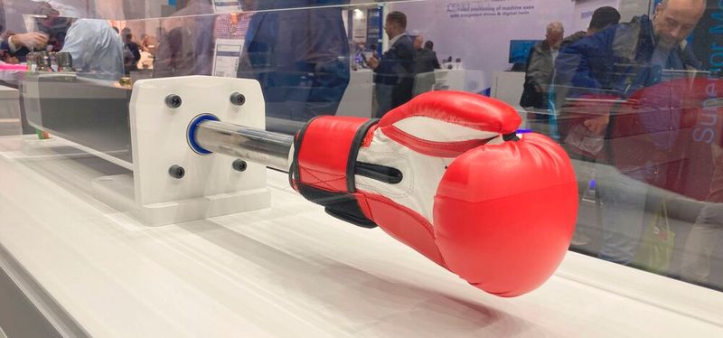 Mal kraftvoll, mal präzise, mal schnell – oder alles vereint: Auf der SPS präsentiert sich die Welt der Antriebstechnik mit zahlreichen Neuheiten.(Bild:  Stefanie Michel)