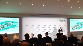 Siemens legt den Fokus des diesjährigen Messeauftritts auf die Implementierung seiner Digital Enterprise-Lösungen. (Bild: Industry of Things)