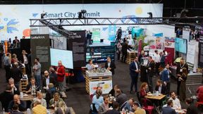 Mönchengladbach arbeitet als Modellkommune an mehreren Smart-City-Projekten, darunter urbane Datenplattformen, eine Smart-City-App, LoRaWAN und Mobility-as-a-Service. Einige dieser Lösungen wurden im vergangenen Jahr auf der SCS vorgestellt. (Bild: © Katrin Chodor)