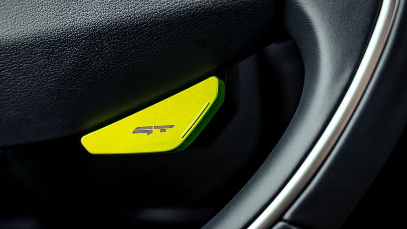 Wird diese Taste gedrückt, gibt es sozusagen EV6 GT ohne Filter. (Bild: Kia/Fred Roschki)