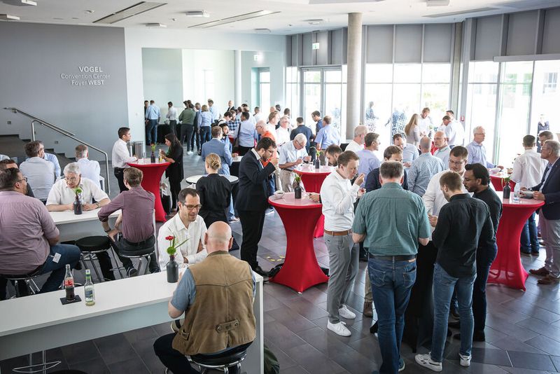 Steckverbinderkongress 2023 Tag 2: Kongress mit Trendthemen von PCF über DC-Steckverbinder, Hybridsteckverbinder, Qualifizierung, Single Pair Ethernet, Hands-on Workshops bis zu 3D-Druck und Konfektionierung. (Bild: Stefan Bausewein)