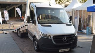 Der „Blitzlader-2“ von Algema Fit-Zel ist jetzt auch auf Sprinter-Basis erhältlich. (Bild: Algema Fit-Zel)