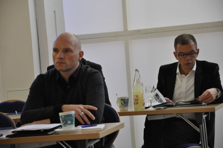 Thomas Ahlgrimm (Car.com Marketing) und Stefan Quary (Dürkop-Gruppe) haben das Online-Business schon seit Jahren im Blick. (Foto: Richter)